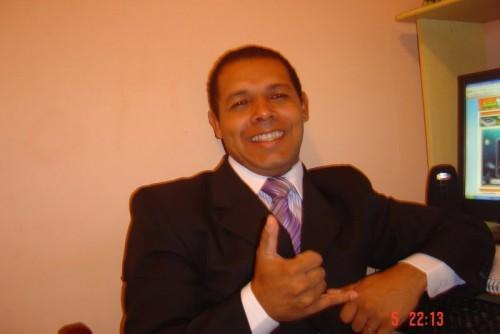 Dr. Edson Santos de Sousa