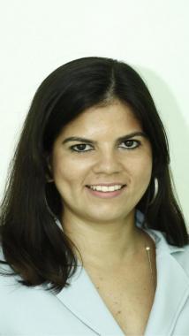 Dra. Camila Lima de Paula
