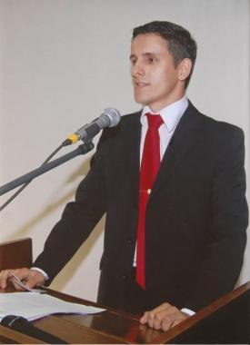 Dr. Igo Cassio Sousa