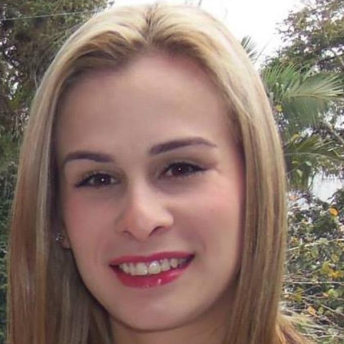 Dra. Thalita Rodrigues Machado