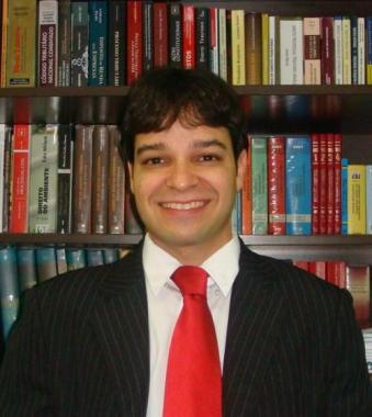 Dr. Alexandre Nogueira