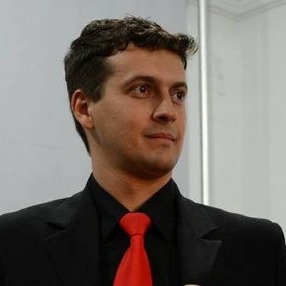 Sr. Júlio Alves de Oliveira Neto