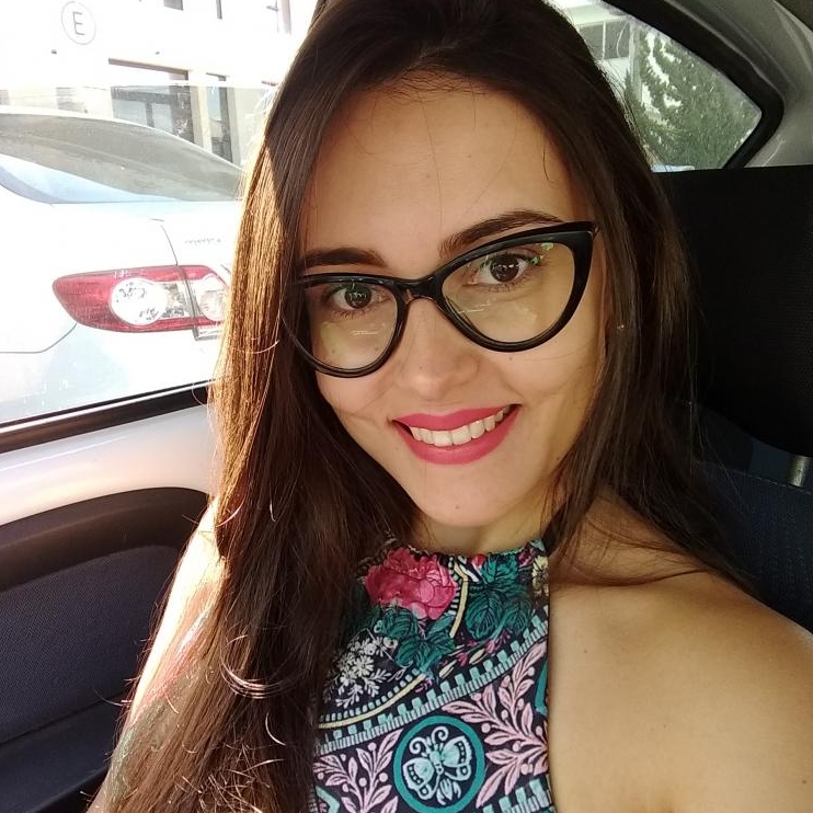 Dra. Maria Alice Gomes Lage Airão