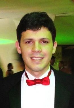 Dr. Ewerton Gabriel Protázio de Oliveira