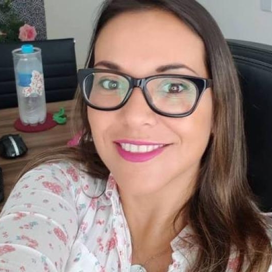 Dra. Jeruza Luiza de Souza