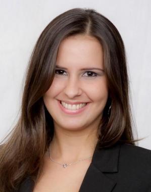 Dra. Mariana Correia Sant`anna