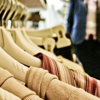 Inmetro fiscaliza lojas de roupas