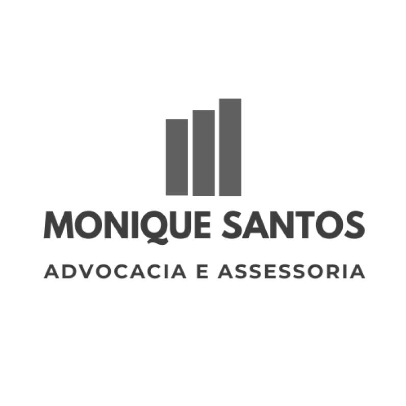 Dra. Monique Santos