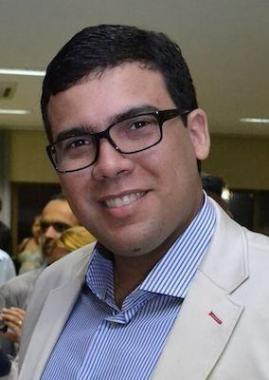Dr. Flávio Oliveira