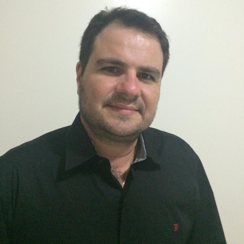 Dr. Paulo Gustavo Mendonça
