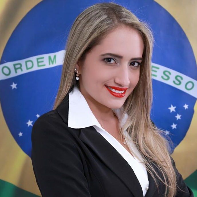 Dra. Andrezza Queirós Bezerra