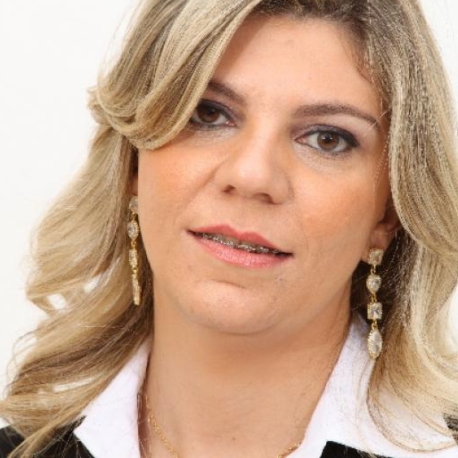 Dra. Fernanda Fernandes Guimarães