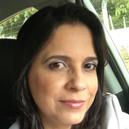 Dra. Fernanda Gomes de Lima