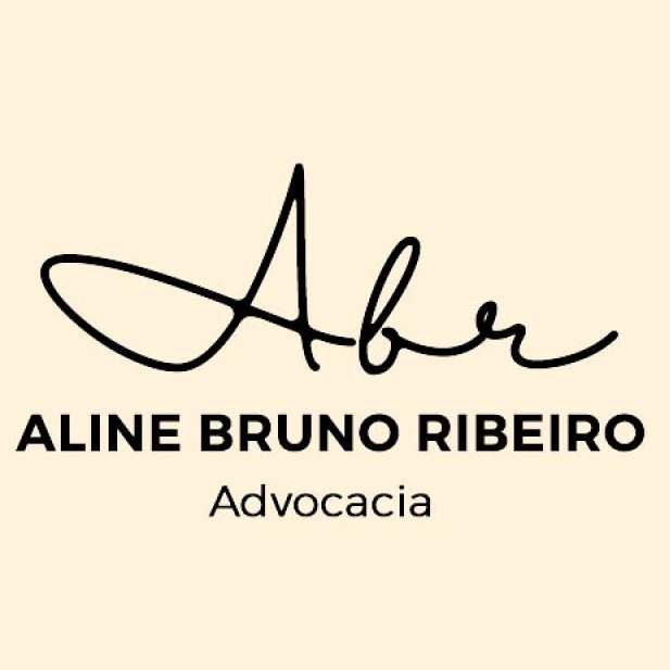 Dra. Aline Bruno Ribeiro