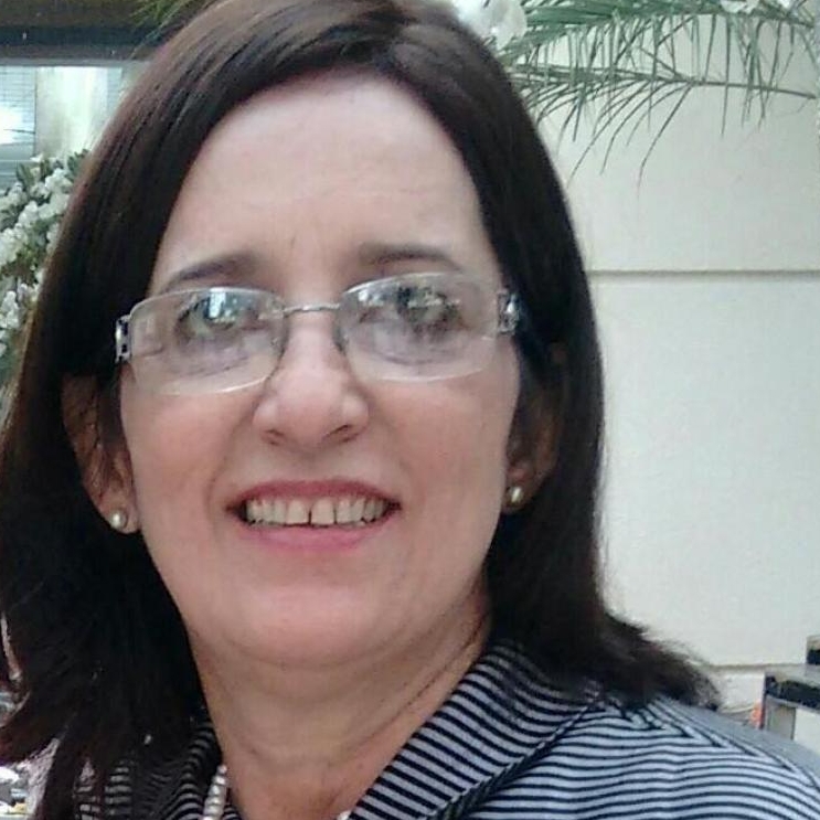 Dra. Mariel Benaion Mello